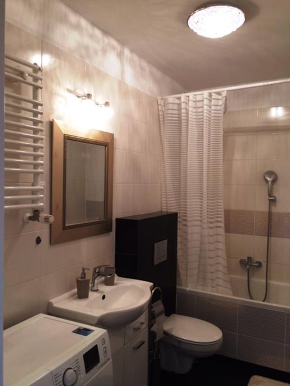 キェルツェApartament "Cleopatra 3" Z Miejscem Parkingowym, Faktury Vatアパートメント エクステリア 写真