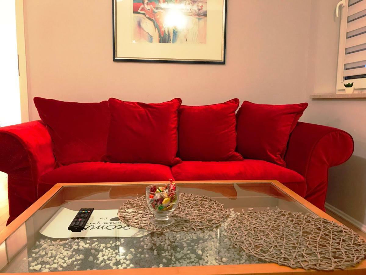 キェルツェApartament "Cleopatra 3" Z Miejscem Parkingowym, Faktury Vatアパートメント エクステリア 写真